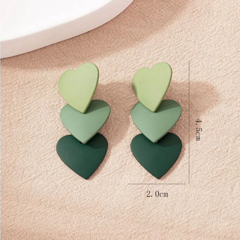 Color Block Heart Drop Earrings - Picture 3 of 11